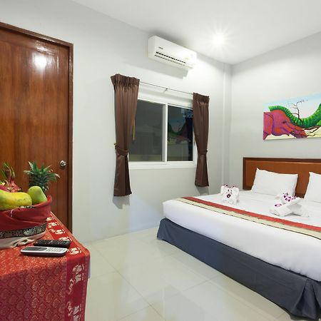 Freedom Hotel Patong Экстерьер фото